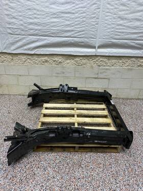 0516 9320 2015 Chevy Corvette Z06 Oem Front Frame Rail Cut With Strut Mounts Section