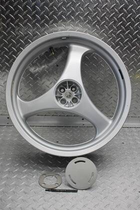 7814074 Bmw 2000 R1100rt Rear Wheel Rim 4.50x18 Straight 7814074 Bmw 2000 R1100rt Rear Wheel Rim 4.50x18 Straight