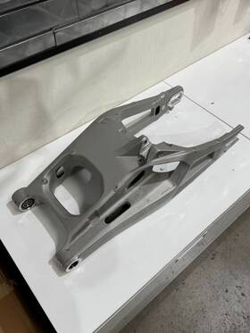 37020501aa Ducati Used Genuine Oem Multistrada Rear Swinging Arm -