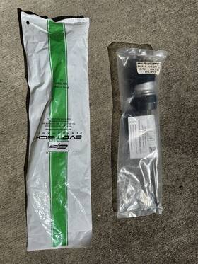 012642 Evotech Frame Sliders For Yamaha Yzf R3 2015-2018. Unopened Price Both 012642 Evotech Frame Sliders For Yamaha Yzf R3 2015-2018. Unopened Price Both