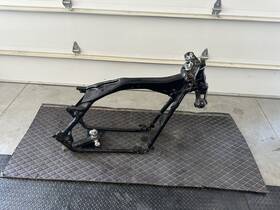 Harley-davidson 17 18 19 20 21 22 23 24 2020 17-24 Flhx Street Glide Road Main Frame Chassis Oem