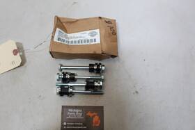 53544-04 Harley-davidson 04 Sportster Xl 883 1200 Oem Docking Hardware Kit Saddlbag Mount