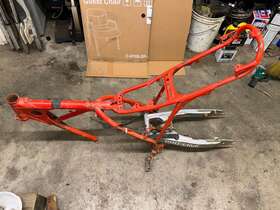 50100-ka2-680za Honda 82 Xr-200r Frame Swingarm