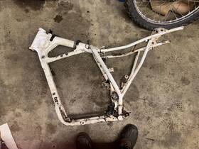50100mk2770zb Honda 85-87 Xr-600r Frame