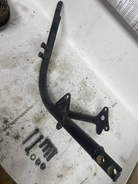 50174-mg8-000za Honda 1985-1986 Vt1100c Shadow Sub Frame Support Oem 50174-mg8-000za Honda 1985-1986 Vt1100c Shadow Sub Frame Support Oem