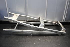 50200-mw0-000 Honda 93-97 Cbr900rr Cbr 900 Rear Subframe Back Sub Frame Straight 1993 94 95 96