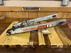 52100-gc4-730 Honda 1984 Cr 80 Used Swingarm