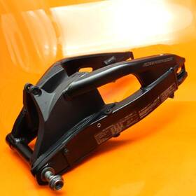 52200-mkf-d40 Honda 17-22 Cbr1000rr Oem Straight Rear Swingarm Back Suspension Swing Arm