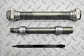 7810143 Honda 2012 Crf250x - Oem Front And Rear Axle Pivot Rods 7810143 Honda 2012 Crf250x - Oem Front And Rear Axle Pivot Rods