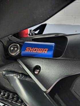 Cbr-1pc Honda Cbr1000rr Piggy Back Shock Cover