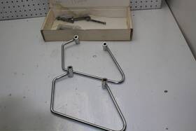 Zz84208 Honda 1994 94-01 Magna 750 Vf750c Saddlebag Case Mounting Bracket Mount Hbj