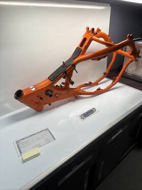 Ktm 55403001300eb 2018 250xc Main Frame Chassis With Mc Street Papers In Hand