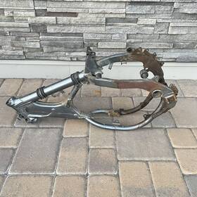 41100-37f50-yu8 Suzuki 2003 03 Rm250 Rm 250 Oem Main Frame Chassis Engine Cradle Body