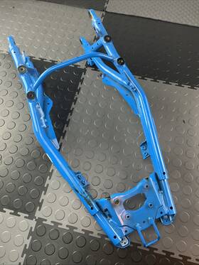 41200-25l00-qu1 Suzuki 2023-2024 Gsx-8s Gsx800rqm4 Rear Rail Seat Frame Blue Oem 41200-25l00-qu1 Suzuki 2023-2024 Gsx-8s Gsx800rqm4 Rear Rail Seat Frame Blue Oem