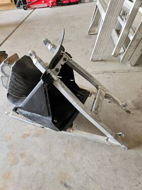 41200-49h10 Suzuki 2013 Rm250 Sub-frame Seat Rail With Airbox 41200-49h10 Suzuki 2013 Rm250 Sub-frame Seat Rail With Airbox