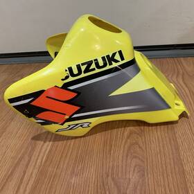 44271-09aa0-yu1 Suzuki 2000 -2006 Jr 50 Oem Fuel Tank Cover