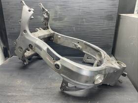 5876-798 Suzuki 2006 Hayabusa Frame Chassis Pa. Slvg 14 567 Miles #214263