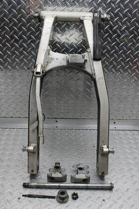 7811690 Suzuki 1999 Sv650 Complete Rear Swingarm Suspension 7811690 Suzuki 1999 Sv650 Complete Rear Swingarm Suspension