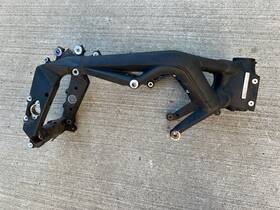 20712202 Triumph 2016 Street Triple Rx 675 R Main Frame Chassis For Stunt Track Or Parts