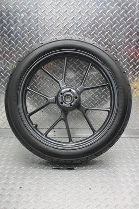 18xmt2.75 Triumph 7812082 2016 Street Twin Front Rim And Phantom-pirelli Tire 100/90-18