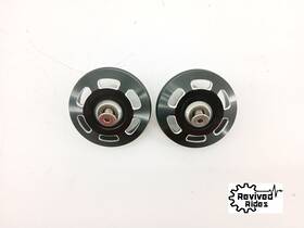 T2050901 Triumph 18-20 Speed Triple 1050 Rs Oem Swingarm Pivot Covers Finisher Spindle