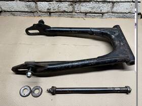 27-82211-00-03 Yamaha Rd350 Swing Arm With Brake Stay And Mounting Hardware 73-75 # 27-82211-00-03 Yamaha Rd350 Swing Arm With Brake Stay And Mounting Hardware 73-75 #