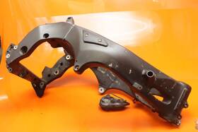 2d1-21110-00-p0 Yamaha 06-15 Fz1 Oem Straight Frame Chassis Race/stunt Only