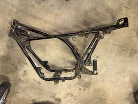 360-21110-00-33 Yamaha 74 Rd-250 Rd-350 Frame With Paperwork