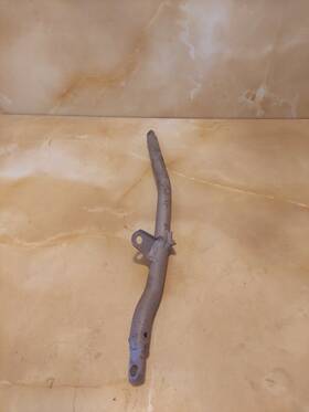 3je-21123-01-uj Yamaha 1989 Yz250 Frame Support Bracket Stay 3je-21123-01-uj Yamaha 1989 Yz250 Frame Support Bracket Stay