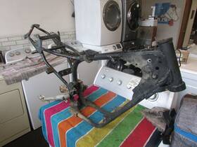 3ul-21110-00-33 Yamaha 1998 Rt100 Frame And Swingarm