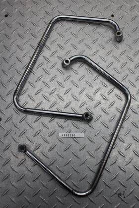 4903290 Yamaha 2000 V Star 1100 Xvs1100a Classic Saddlebag Mounting Bracket Mounts