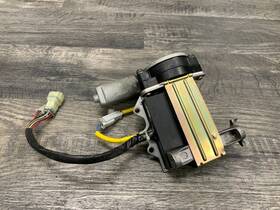 5jw-83306-00-00 Yamaha 2003-2005 Fjr1300 Oem Windshield Windscreen Drive Motor 5jw-83306-00-00 Yamaha 2003-2005 Fjr1300 Oem Windshield Windscreen Drive Motor