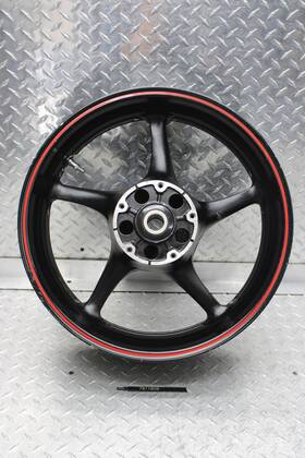 Cxmt5.50 Yamaha 7811609 2005 Yzf R6 Rear Wheel Rim J17m/cxmt5.50 Cxmt5.50 Yamaha 7811609 2005 Yzf R6 Rear Wheel Rim J17m/cxmt5.50