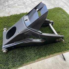 Ico4-13s Yamaha 2018 17-20 R6 Swing Arm -nice