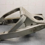 2000 Yamaha Yzf R6 Rear Swingarm Back Suspension 5EB-22110-01-00 BB558. Fixed Price $85.50.