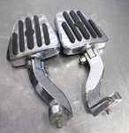 01 Harley Cvo Touring Road Glide Fltrsei Rear Passenger Foot Rests Pegs Brackets. Fixed Price $64.17.