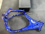 1998 1999 Yamaha YZ400F Frame Chassis Clean Vin!. Fixed Price $200.00.